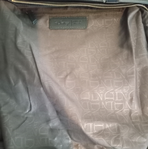 Danielle Nicole Disney The Little Mermaid Tote with NEON cutout detail - Picture 5 of 7